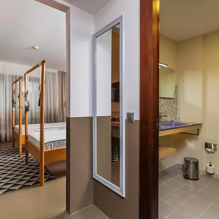 호텔 Faros Bodrum - Special Category 골터크부쿠