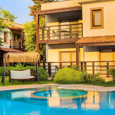 酒店 Faros Bodrum - Special Category 4*
